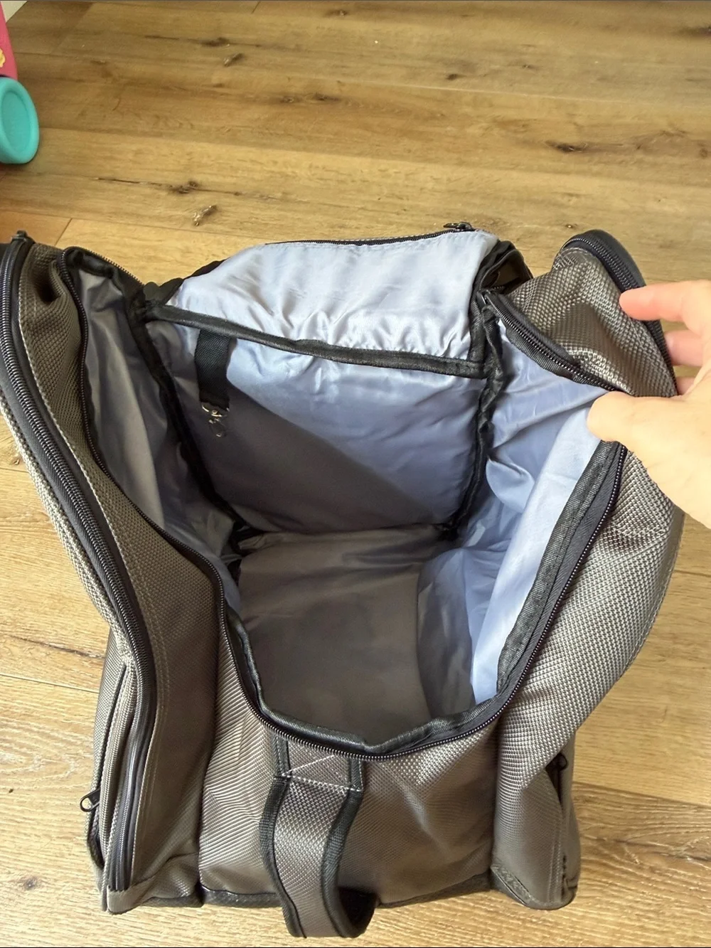 Outdoor Masters Snowboard Backpack. - Picture 4 of 5